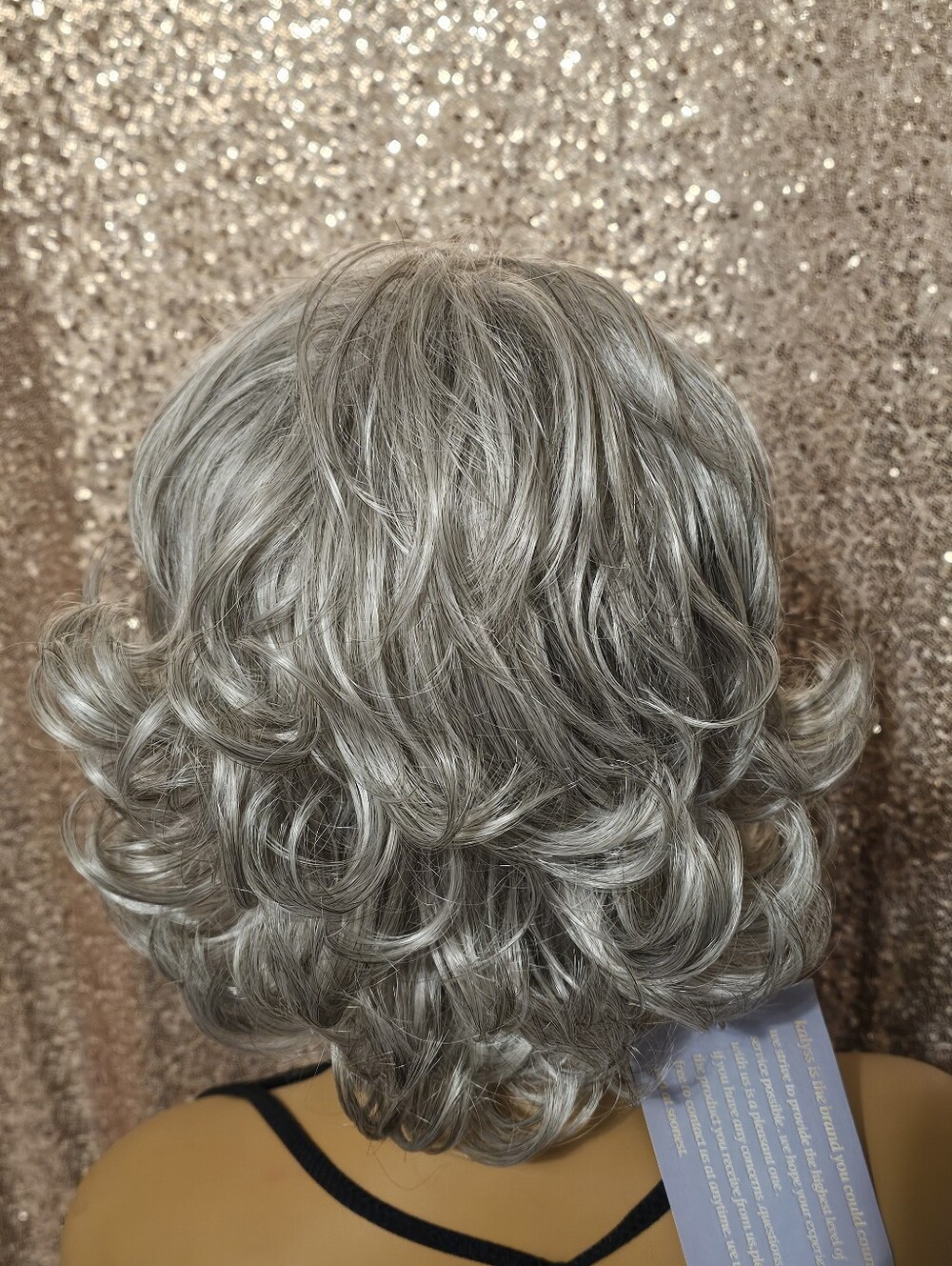 Wig - Picture 3 of 3